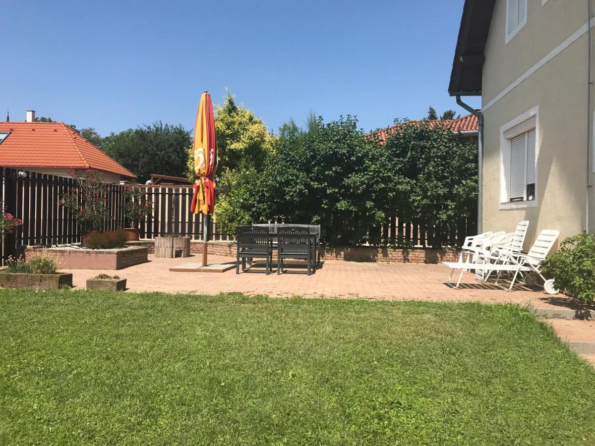 Marta Apartman Balatonalmádi Exterior photo